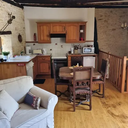 Little House In The Dordogne Holiday home *